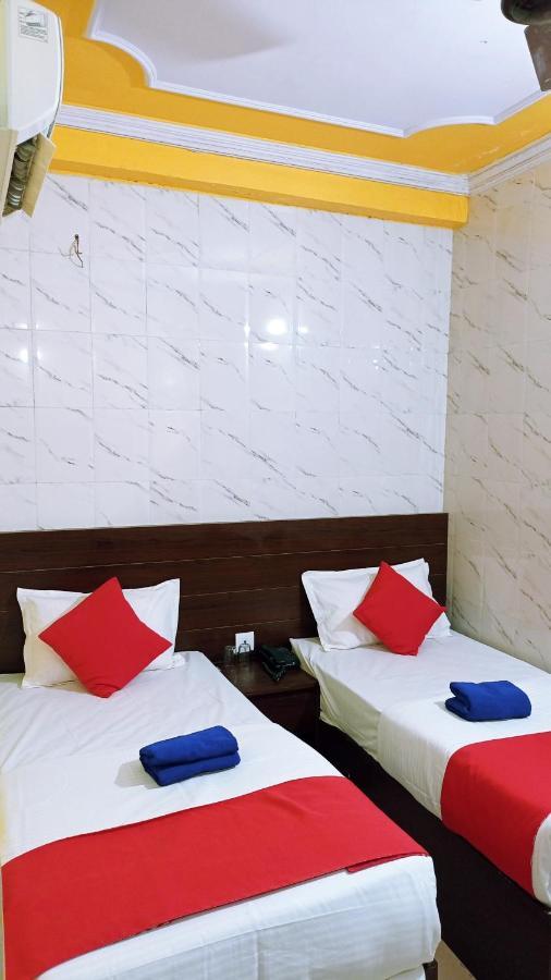 Hotel Om Palace - Couple Friendly & Local Id Accepted Джайпур Екстериор снимка