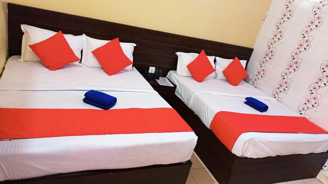 Hotel Om Palace - Couple Friendly & Local Id Accepted Джайпур Екстериор снимка
